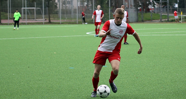 Jascha Monzner sorgte für das 3:0 gegen Falkenhorst.